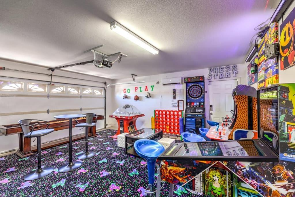 Family Fun For Everyone In Las Vegas- 4 Bedrooms, Billiards, Game Room Henderson Eksteriør bilde