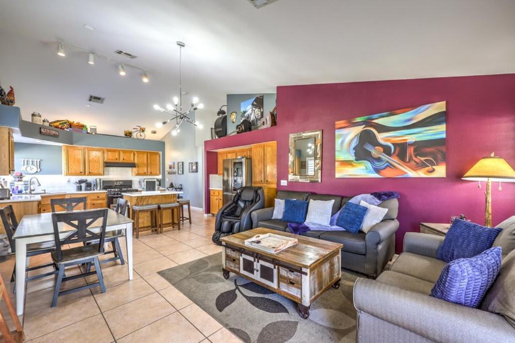 Family Fun For Everyone In Las Vegas- 4 Bedrooms, Billiards, Game Room Henderson Eksteriør bilde