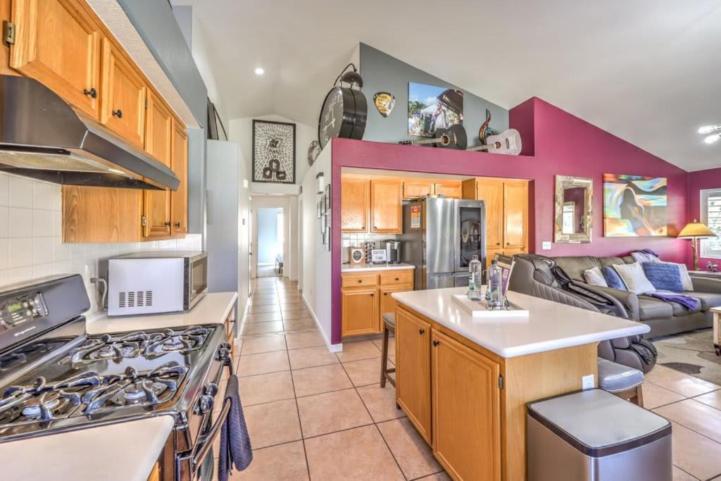 Family Fun For Everyone In Las Vegas- 4 Bedrooms, Billiards, Game Room Henderson Eksteriør bilde